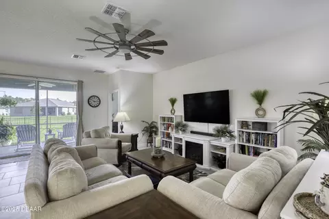 Living - 6 Fox Lair Ct, Ormond Beach, FL 32174 photo 1 of 4