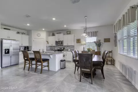 Kitchen - 6 Fox Lair Ct, Ormond Beach, FL 32174 photo 2 of 7