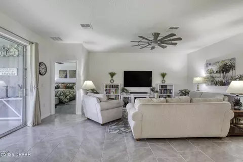 Living - 6 Fox Lair Ct, Ormond Beach, FL 32174 photo 2 of 4