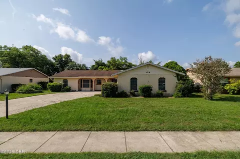 229 Georgetowne Blvd, Daytona Beach, FL 32119