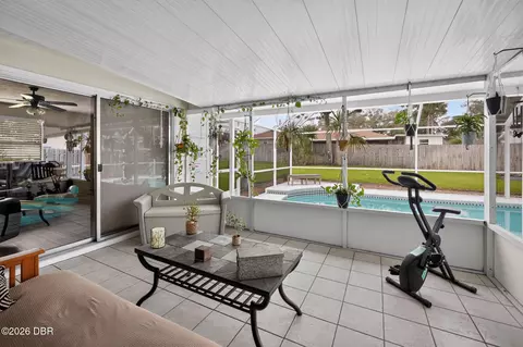 Exterior - 768 Knollview Blvd, Ormond Beach, FL 32174 photo 4 of 15