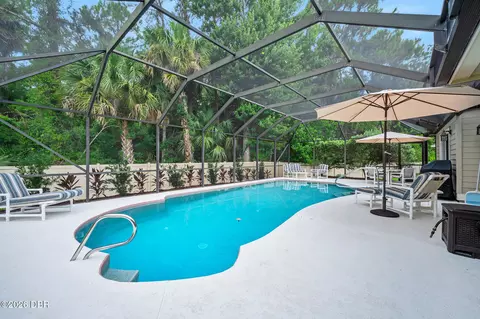 Exterior - 28 Treetop Cir, Ormond Beach, FL 32174 photo 10 of 16