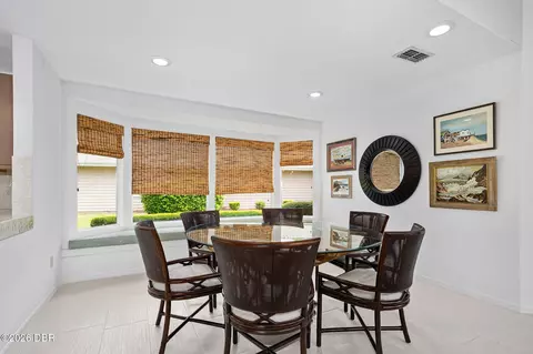 Dining - 28 Treetop Cir, Ormond Beach, FL 32174 photo 1 of 2