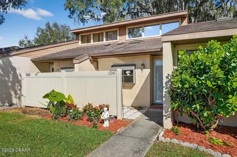 1241 Charter Oaks Cir, Holly Hill, FL 32117