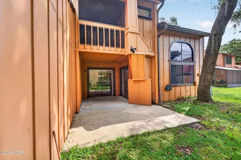 Exterior - 12 Park Ter, Ormond Beach, FL 32174 photo 4 of 9