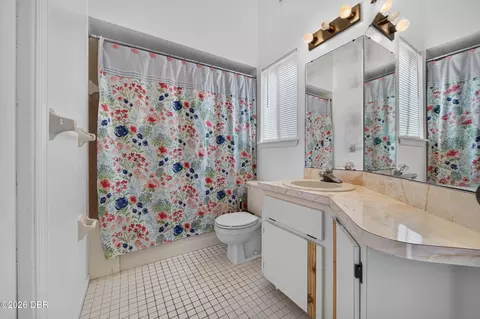 Bath - 12 Park Ter, Ormond Beach, FL 32174 photo 2 of 2