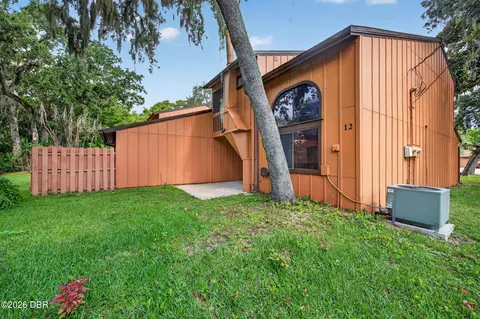 Exterior - 12 Park Ter, Ormond Beach, FL 32174 photo 2 of 9