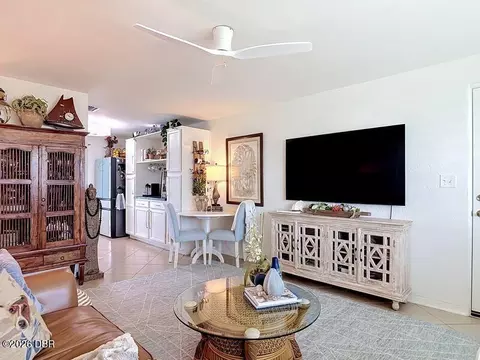 Living - 29 Ocean Shore Dr, Ormond Beach, FL 32176 photo 2 of 4