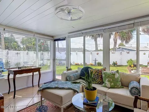 Exterior - 29 Ocean Shore Dr, Ormond Beach, FL 32176 photo 3 of 8