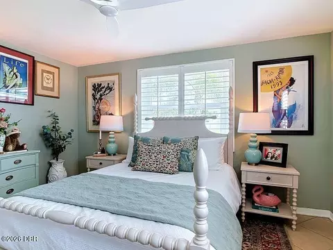 Bedroom - 29 Ocean Shore Dr, Ormond Beach, FL 32176 photo 4 of 7