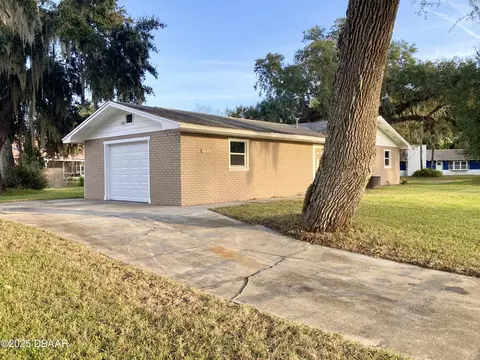 Exterior - 2129 Lime Tree Dr, Edgewater, FL 32141 photo 4 of 9