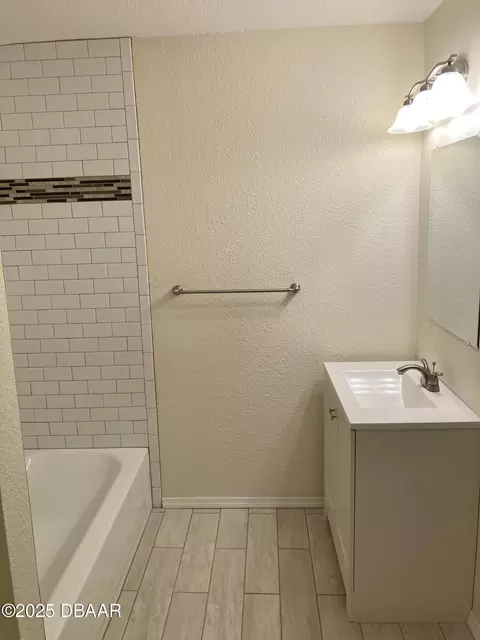 Bath - 2129 Lime Tree Dr, Edgewater, FL 32141 photo 11 of 17
