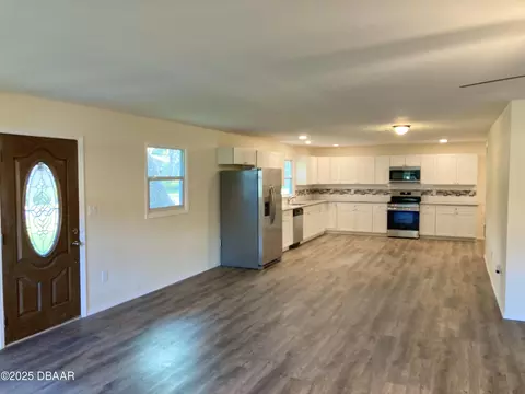 Living - 2129 Lime Tree Dr, Edgewater, FL 32141 photo 5 of 10