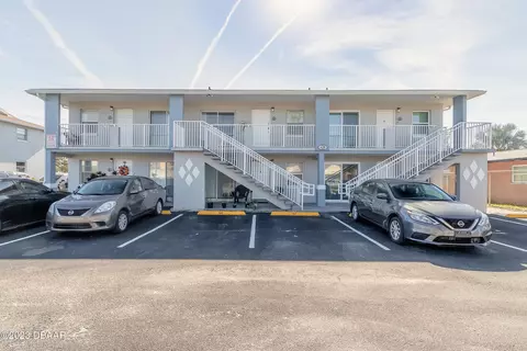 428 Auburn Dr, Daytona Beach, FL 32118