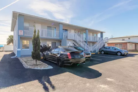 428 Auburn Dr, Daytona Beach, FL 32118