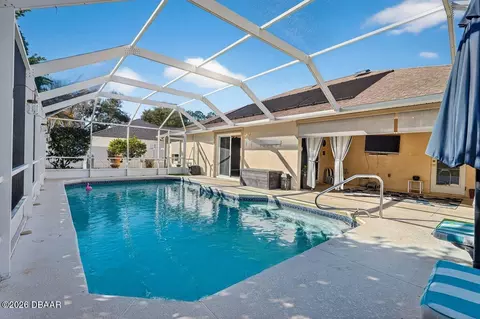Exterior - 32 Peruvian Ln, Ormond Beach, FL 32174 photo 9 of 12