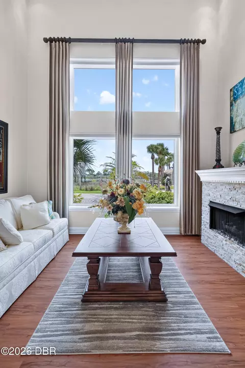 Living - 621 Riverview Rd, Flagler Beach, FL 32136 photo 4 of 7