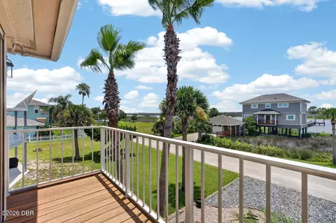 Exterior - 621 Riverview Rd, Flagler Beach, FL 32136 photo 6 of 16