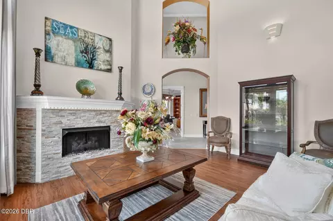 Living - 621 Riverview Rd, Flagler Beach, FL 32136 photo 2 of 7