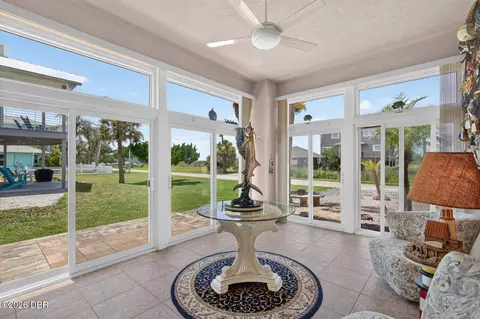 Exterior - 621 Riverview Rd, Flagler Beach, FL 32136 photo 7 of 16