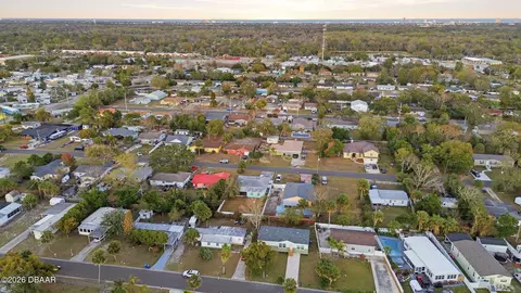 View/Area - 1913 Woodcrest Dr, Ormond Beach, FL 32174 photo 2 of 5