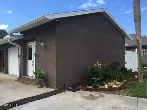 Exterior - 153 University Cir, Ormond Beach, FL 32176 photo 10 of 10