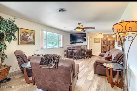 Living - 153 University Cir, Ormond Beach, FL 32176 photo 2 of 9
