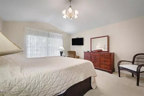 Bedroom - 39 Lakebluff Dr, Ormond Beach, FL 32174 photo 2 of 6
