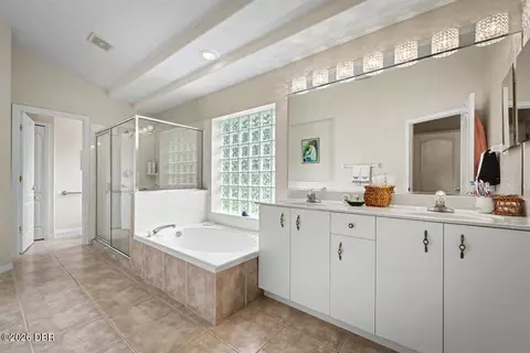 Bath - 39 Lakebluff Dr, Ormond Beach, FL 32174 photo 2 of 2