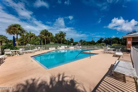 Exterior - 39 Lakebluff Dr, Ormond Beach, FL 32174 photo 7 of 8