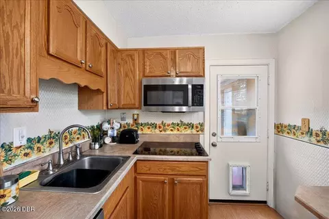 Kitchen - 404 Pine Rd, Ormond Beach, FL 32176 photo 3 of 3