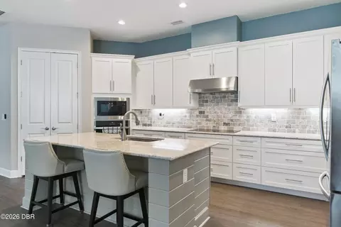 Kitchen - 368 Stirling Bridge Dr, Ormond Beach, FL 32174 photo 4 of 6