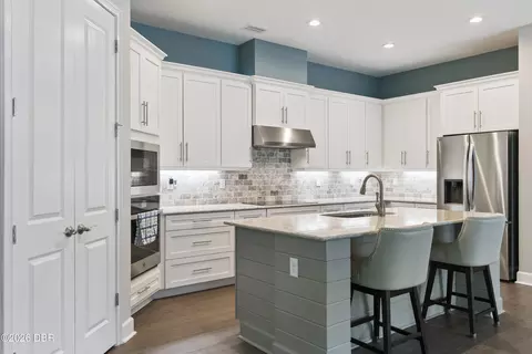 Kitchen - 368 Stirling Bridge Dr, Ormond Beach, FL 32174 photo 2 of 6