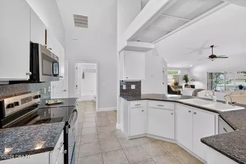 Kitchen - 129 Grey Dapple Way, Ormond Beach, FL 32174 photo 3 of 6