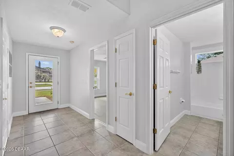 Entry Way - 129 Grey Dapple Way, Ormond Beach, FL 32174 photo 4 of 4