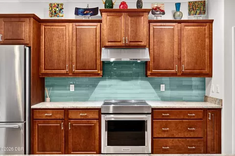 Kitchen - 29 Apian Way, Ormond Beach, FL 32174 photo 3 of 5