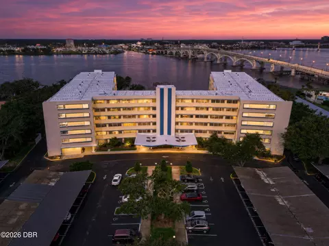 1224 S Peninsula Dr, Daytona Beach, FL 32118