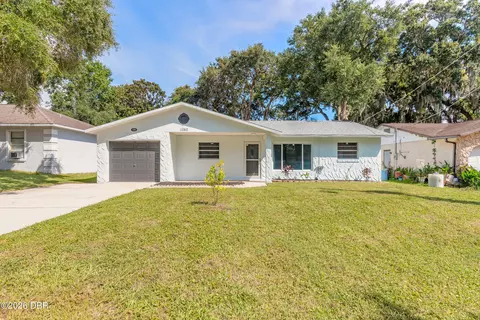 1060 Gary Blvd, Daytona Beach, FL 32119