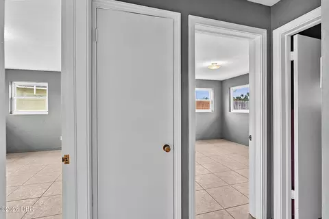 Entry Way - 22 Beechwood Dr, Ormond Beach, FL 32176 photo 2 of 3