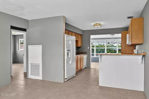 Kitchen - 22 Beechwood Dr, Ormond Beach, FL 32176 photo 1 of 10