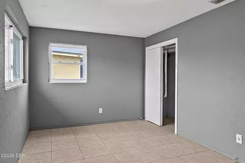 Bedroom - 22 Beechwood Dr, Ormond Beach, FL 32176 photo 4 of 9