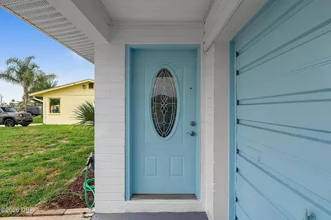 Entry Way - 22 Beechwood Dr, Ormond Beach, FL 32176 photo 3 of 3