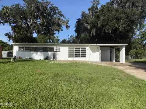 524 Sandra Ave, Daytona Beach, FL 32114