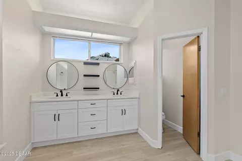 Bath - 38 Kingsley Cir, Ormond Beach, FL 32174 photo 1 of 5