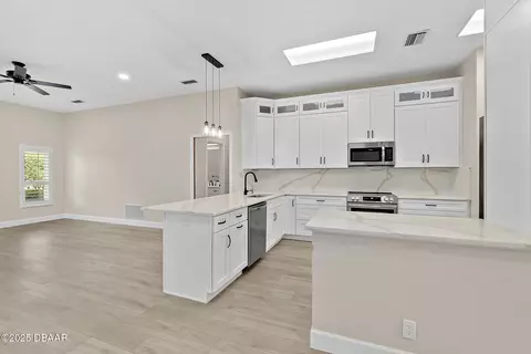 Kitchen - 38 Kingsley Cir, Ormond Beach, FL 32174 photo 2 of 5