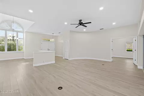 Living - 38 Kingsley Cir, Ormond Beach, FL 32174 photo 4 of 10