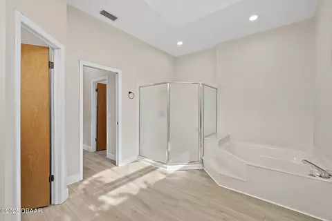 Bath - 38 Kingsley Cir, Ormond Beach, FL 32174 photo 2 of 5
