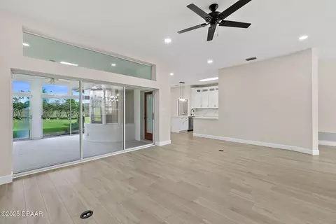 Living - 38 Kingsley Cir, Ormond Beach, FL 32174 photo 6 of 10