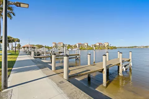 719 S Beach St, Daytona Beach, FL 32114