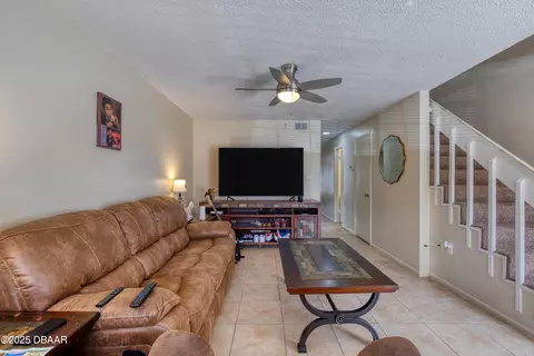 Living - 5500 Ocean Shore Blvd, Ormond Beach, FL 32176 photo 4 of 5